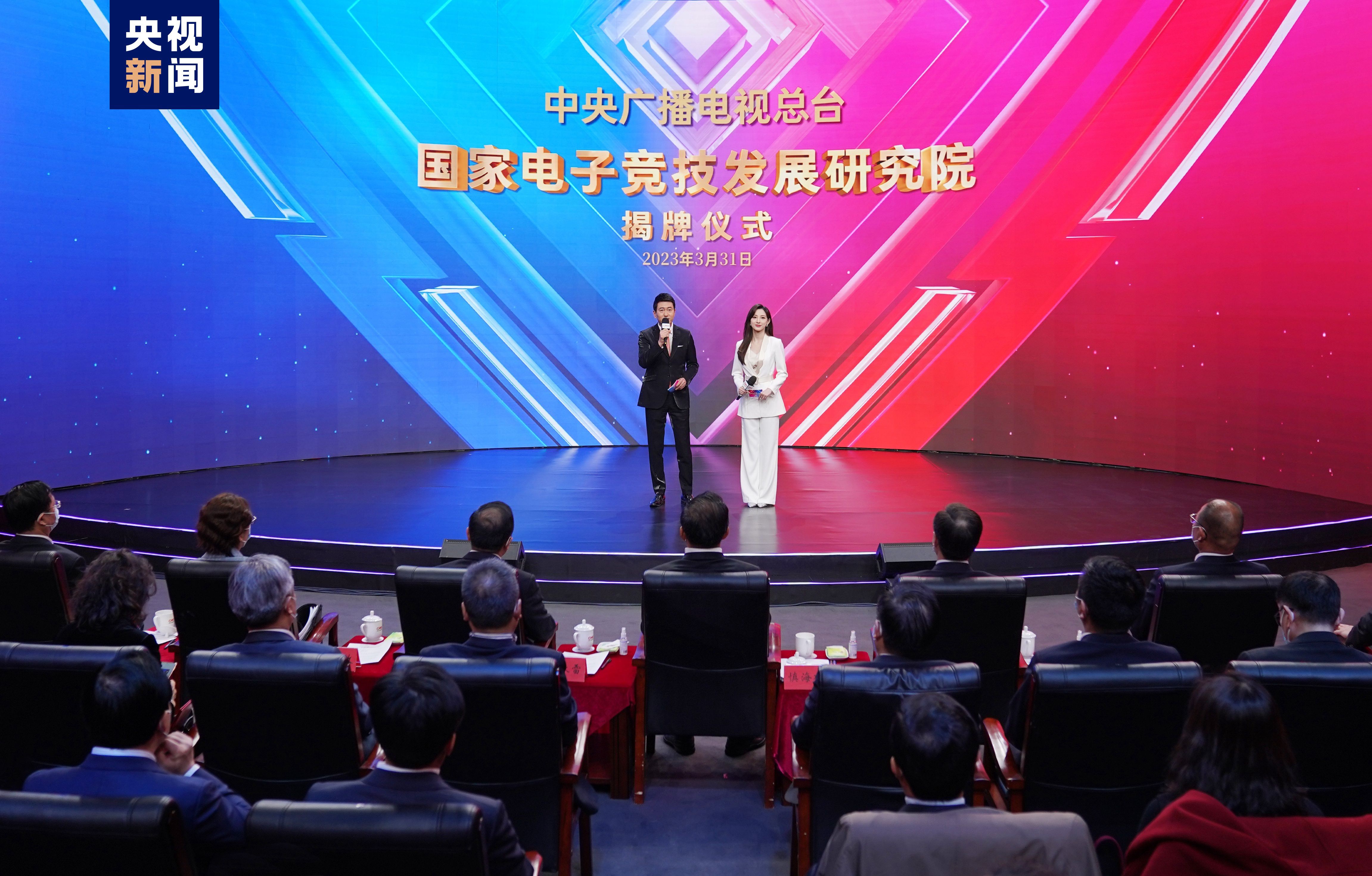 单杠，你应该如何选择？门上和落地各有千秋！