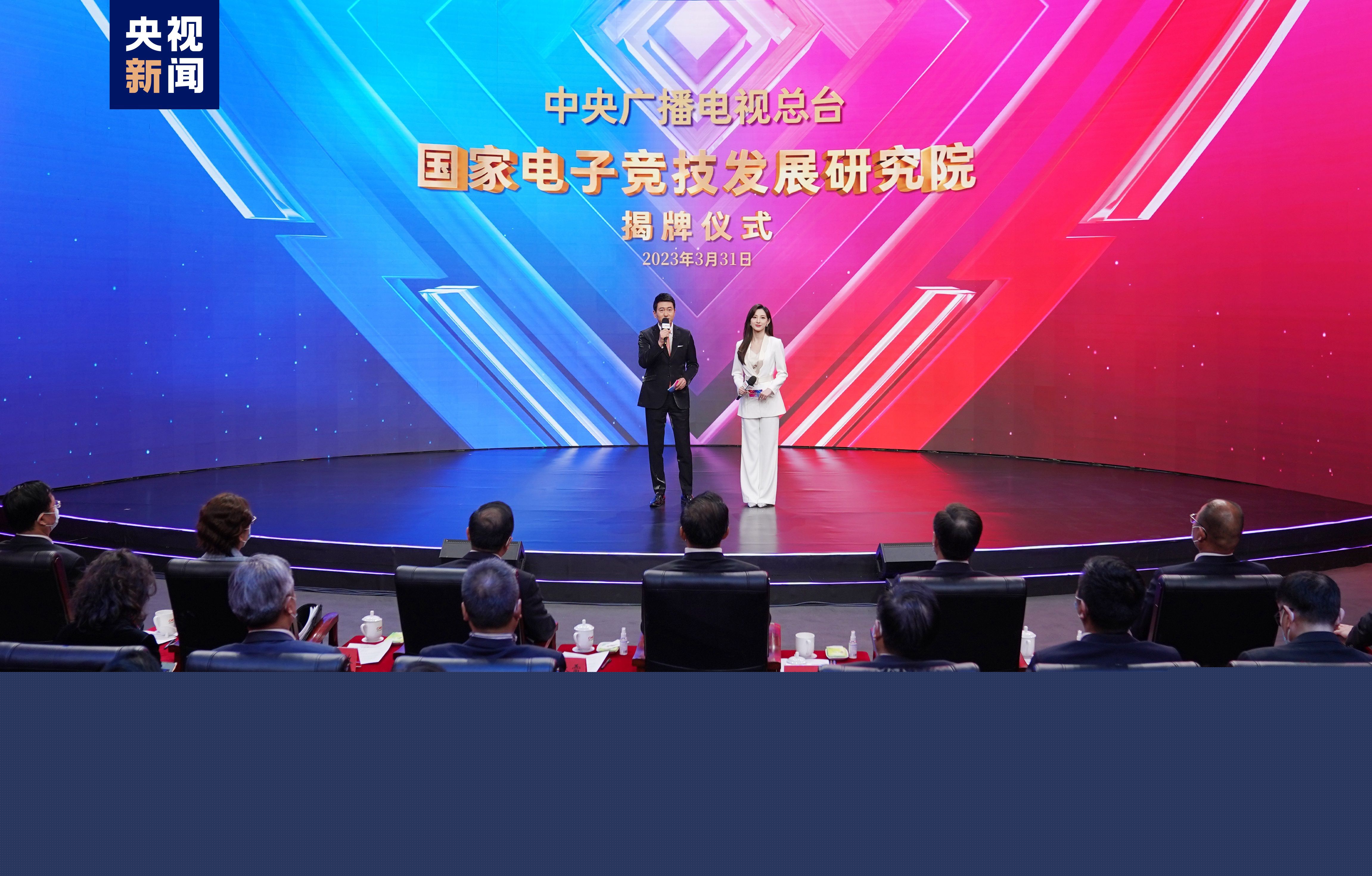 适合新手双人打的网球拍子